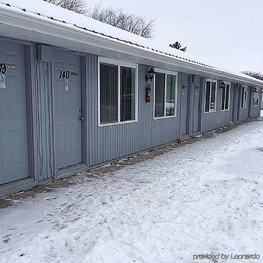 Custom Stay Thief River Falls Exteriör bild